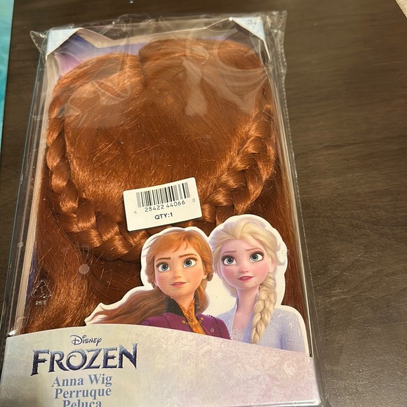 Disney Other - Disney store frozen Anna wig new